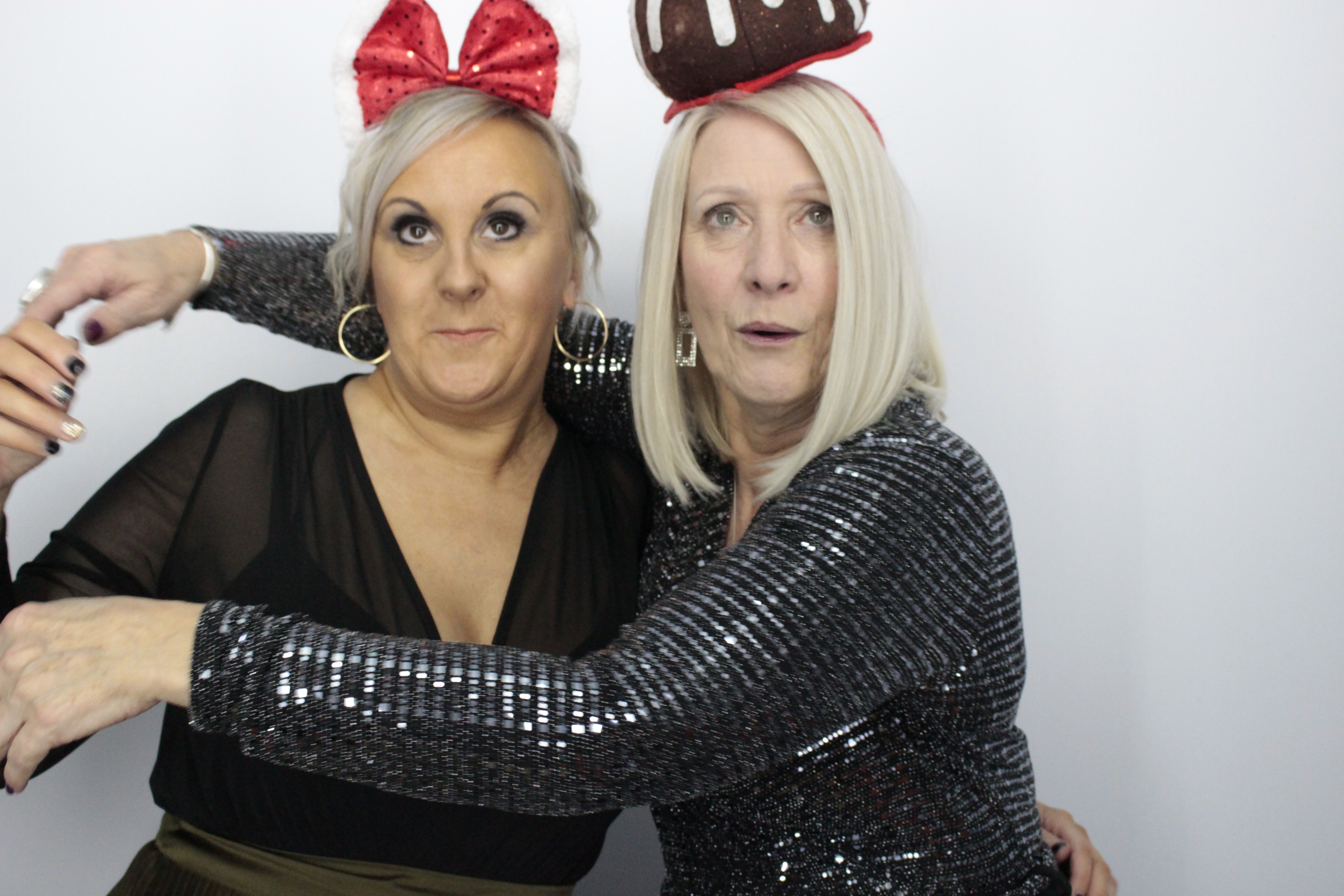 Fittleworth Medical Christmas Party | View more photos from the event at gallery.myphotoboothexperience.co.uk/u/MyPhotoBoothExperienceLtd/Fittleworth-Medical-Christmas-Party